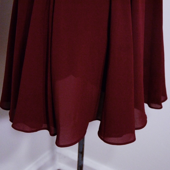 Lulu's Wine Halter Skater Dress Size Medium Good - Picture 4 of 6